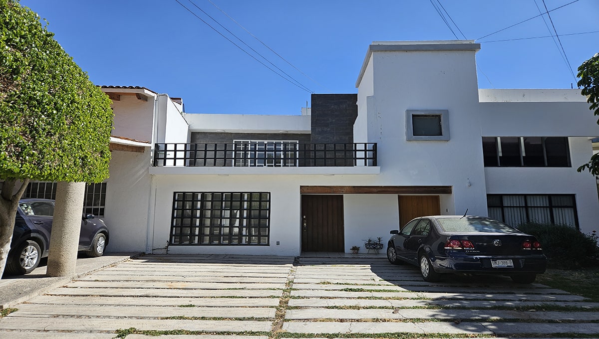 Casa en Álamos 1ra sección, 2 plantas